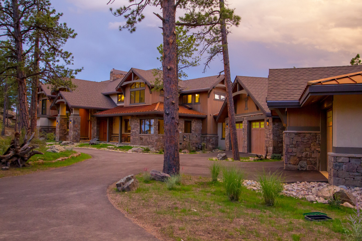 Reunion Ridge - Exterior Garages | TKP Architects