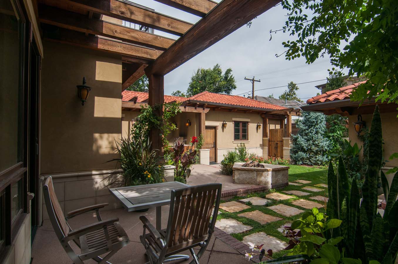 Urban Villa – Courtyard Sitting